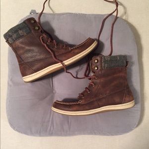 Sperry Boots